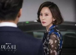 女主穿书娱乐圈在综艺吃瓜,穿书娱乐圈的甜蜜逆袭